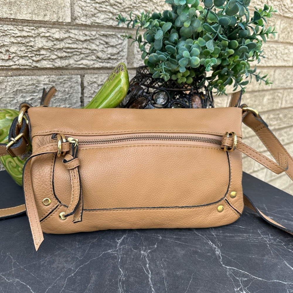TANO camel brown crossbody leather purse